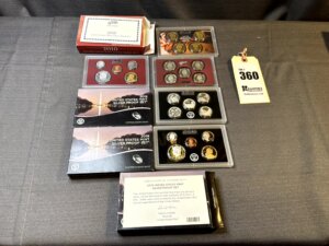 Coin Collection – A65401 (18)