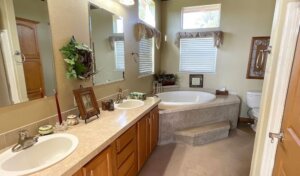 Berna ONeal Home R64230 (7)
